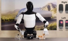 特斯拉人形机器人再延期，消息称因为双手只能用六星期