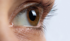 
        		杭州女子右眼皮跳了7天慌到做噩梦 医生：不是“跳灾”是面瘫前兆 !	