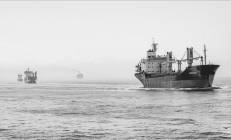 哥伦比亚首次查获可运毒无人驾驶半潜艇：配备“星链”卫星天线 能运输1.5吨可卡因