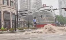 上海LV“巨轮”在台风天乘风破浪 官方辟谣