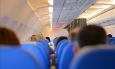 
        		成人机票520元儿童却要1150元 航司回应儿童是否能买成人票 !	