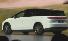 理想纯电最大的底气！自营超充桩达16000根：是第二名2倍多